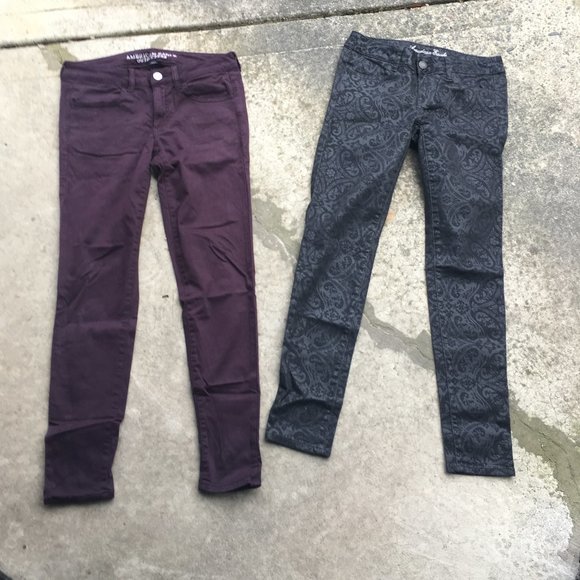 American Eagle Outfitters Denim - 3/$20 LOT 2 pairs American Eagle stretch Jeggings